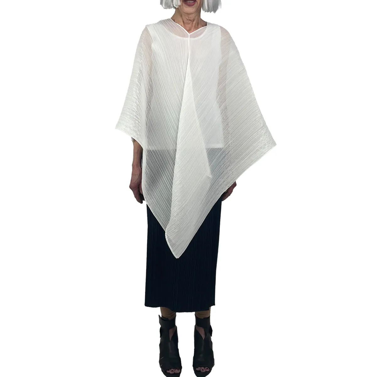 MADAME T BASIC PONCHO - SMALL