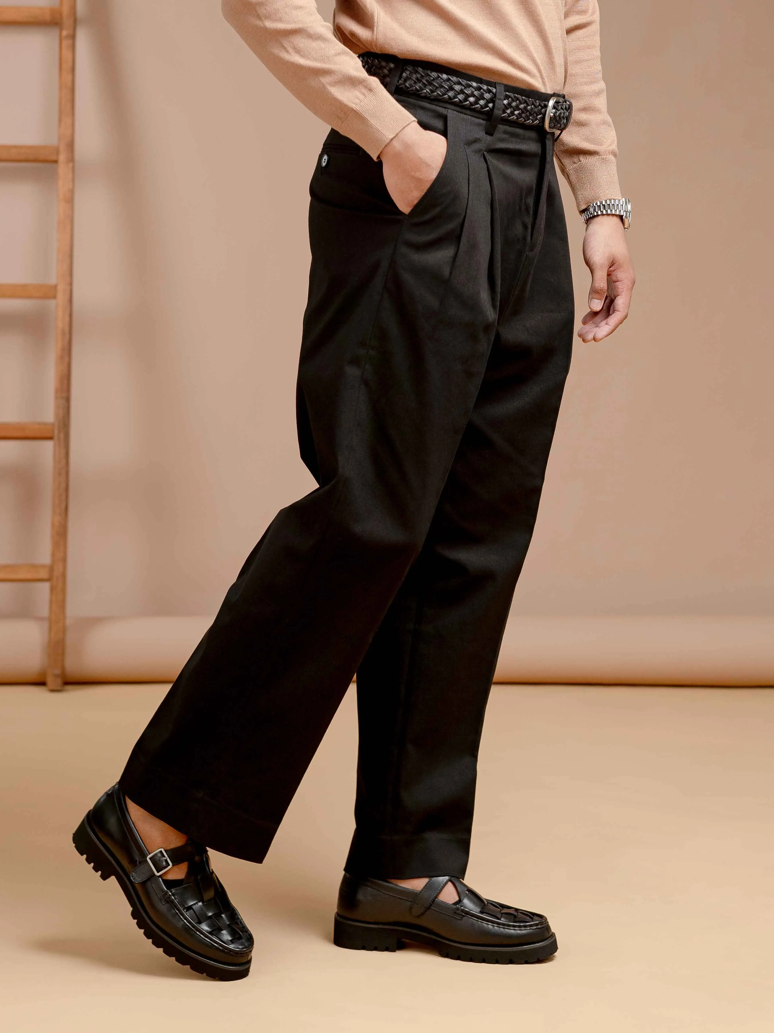 Venezia Pleated Trousers - Black (Wide Fit)