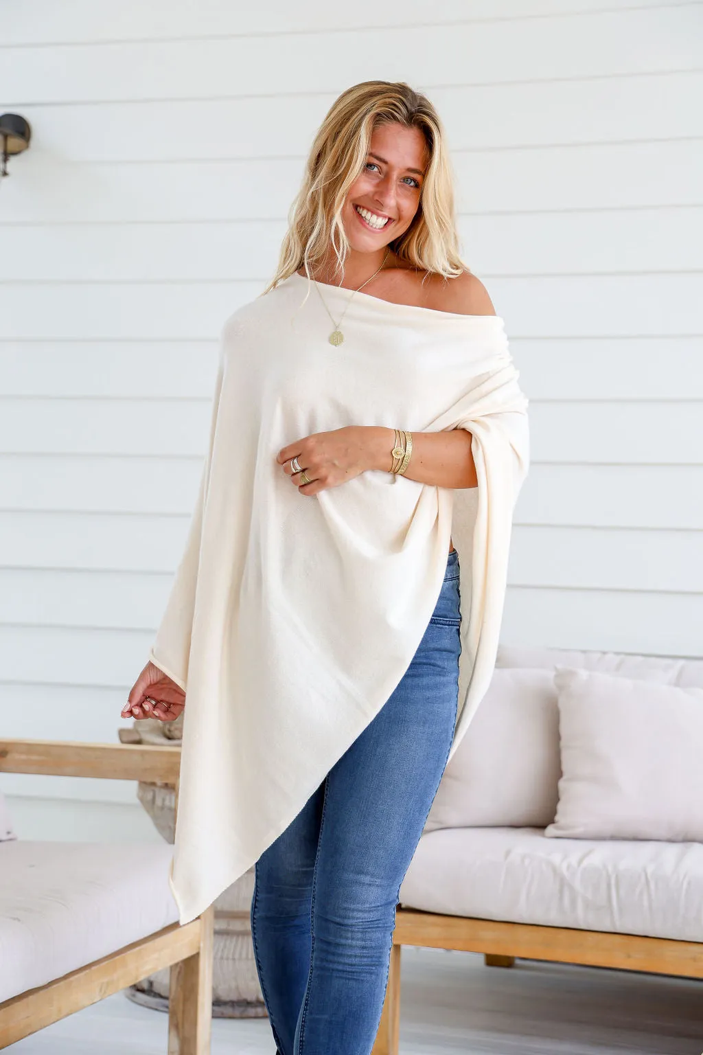 Vida Poncho Beige