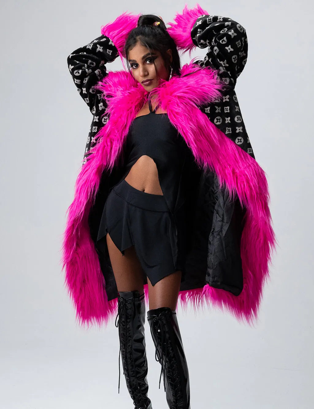 XTRA BOUGEE FAUX FUR JACKET • READY TO SHIP •